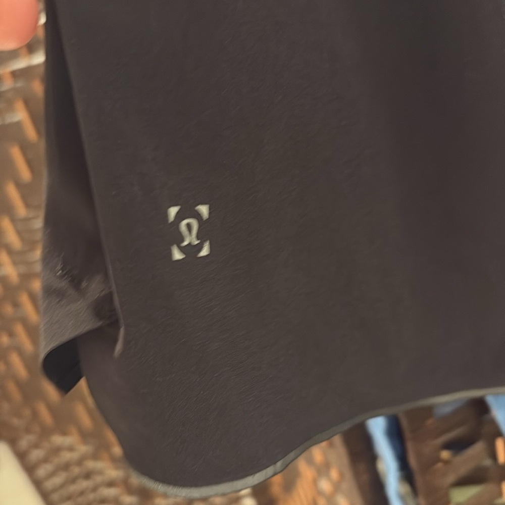 lululemon mens SURGE shorts 6” medium